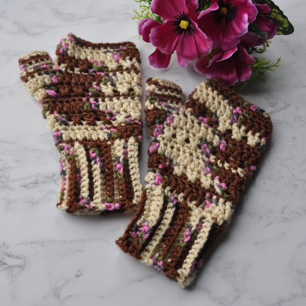 Hand Crochet Fingerless Gloves Mittens Mitts Chocolate Rose Ombre Free Post