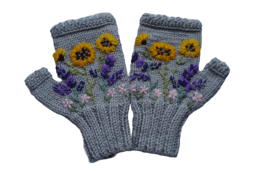 Silver Grey Fingerless Gloves With Embroidered Flowers (J17)