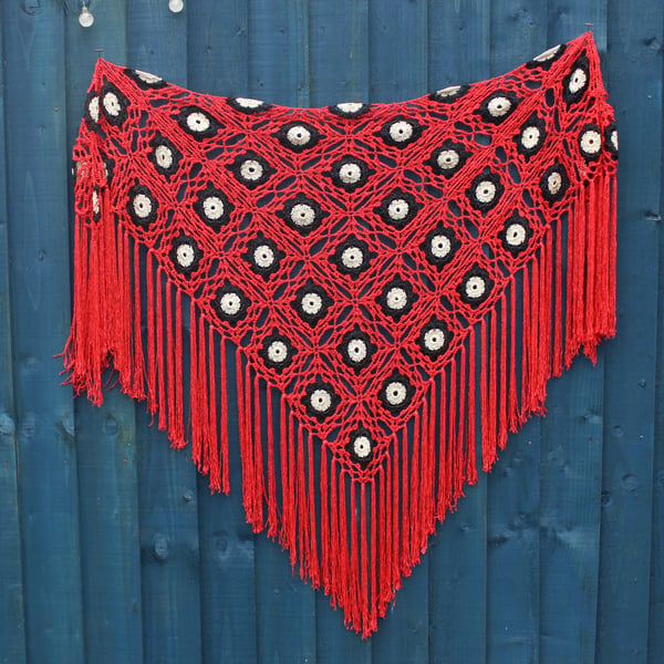 Crochet triangular shawl in sparkly pale gold, black and red - design LF433