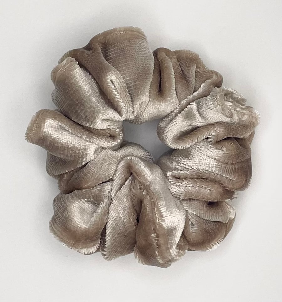 SCRUNCHIE - Gold Velvet "Goldy"