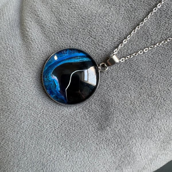 Stainless steel necklace with hand-painted acrylic design