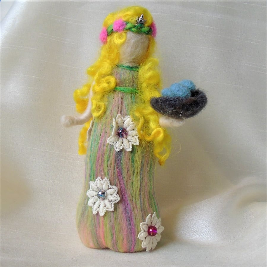 Needle felt doll - Spring with nest and eggs