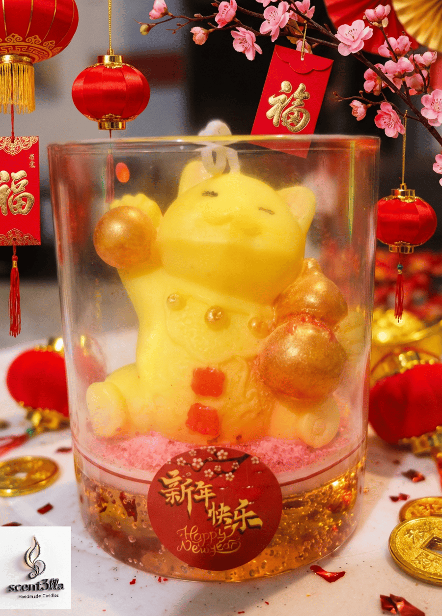 The Golden Fortune Lucky Cat Artisan Candle