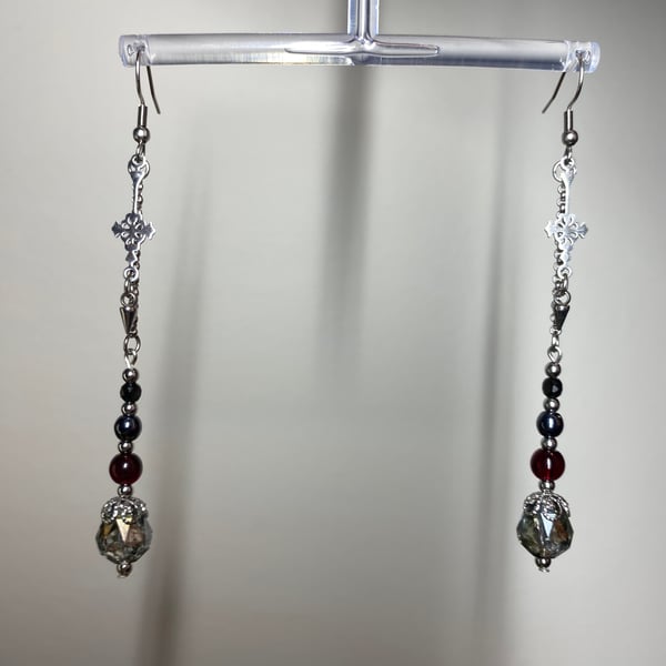 Anisa - Regency Goth Earrings 