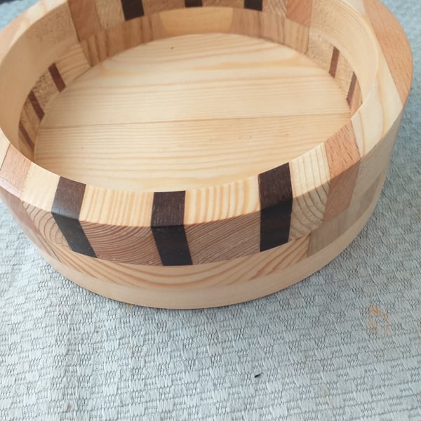 Two tone bowl