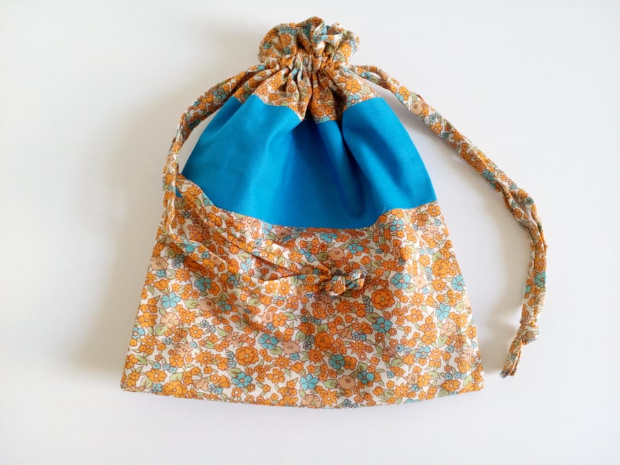 Floral, Drawstring bag, make up bag, travel bag, accessories bag, 