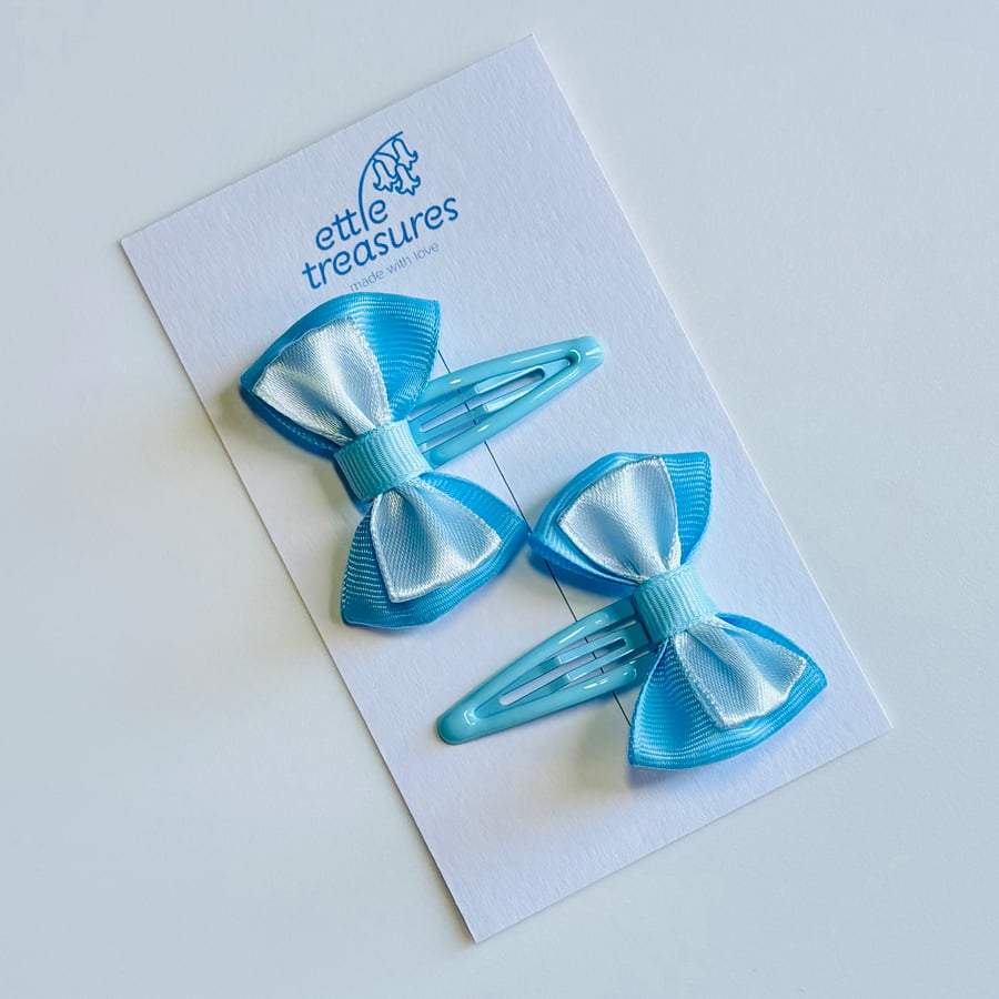 Alice in wonderland Bow Hair Clips 