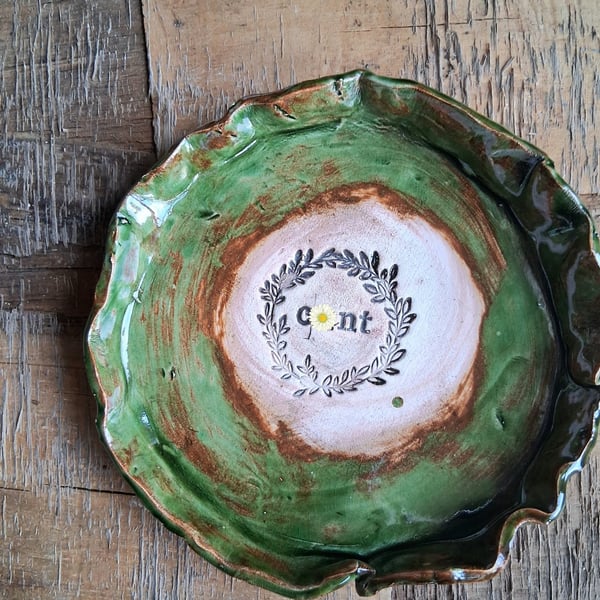 c8nt cake plate ceramic handmade stoneware in ochre, green or brown