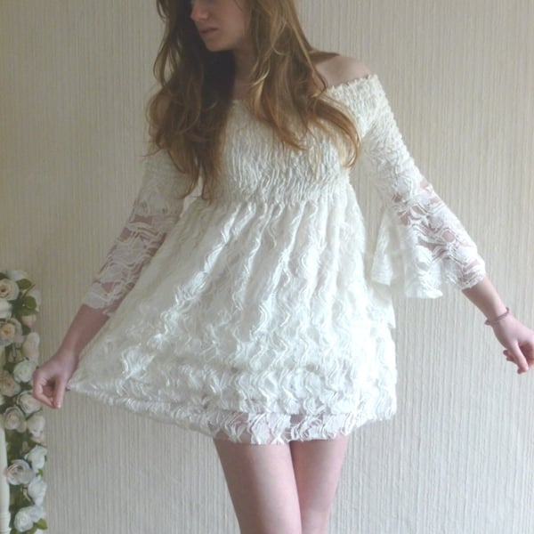 Shirred Short Lace Beach Wedding Dress