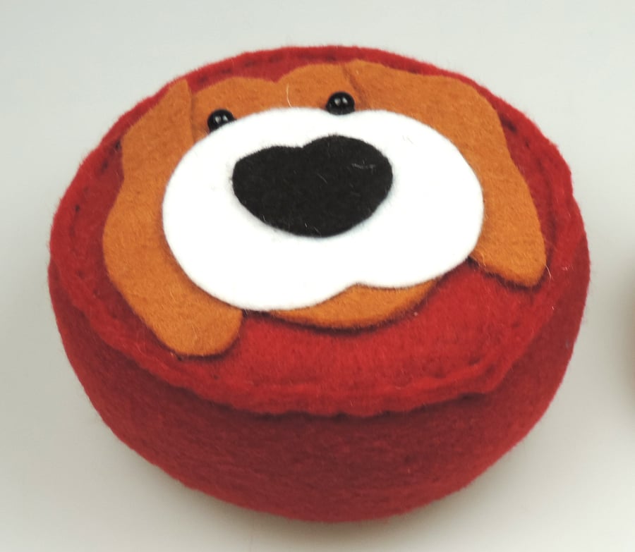 Beagle Dog Fat Felt Pin Cushion, Dog Lovers Gift, Sewing Gift