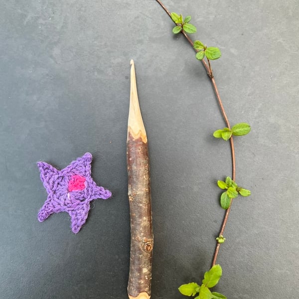 Hand-carved Crocet Hook, 2mm