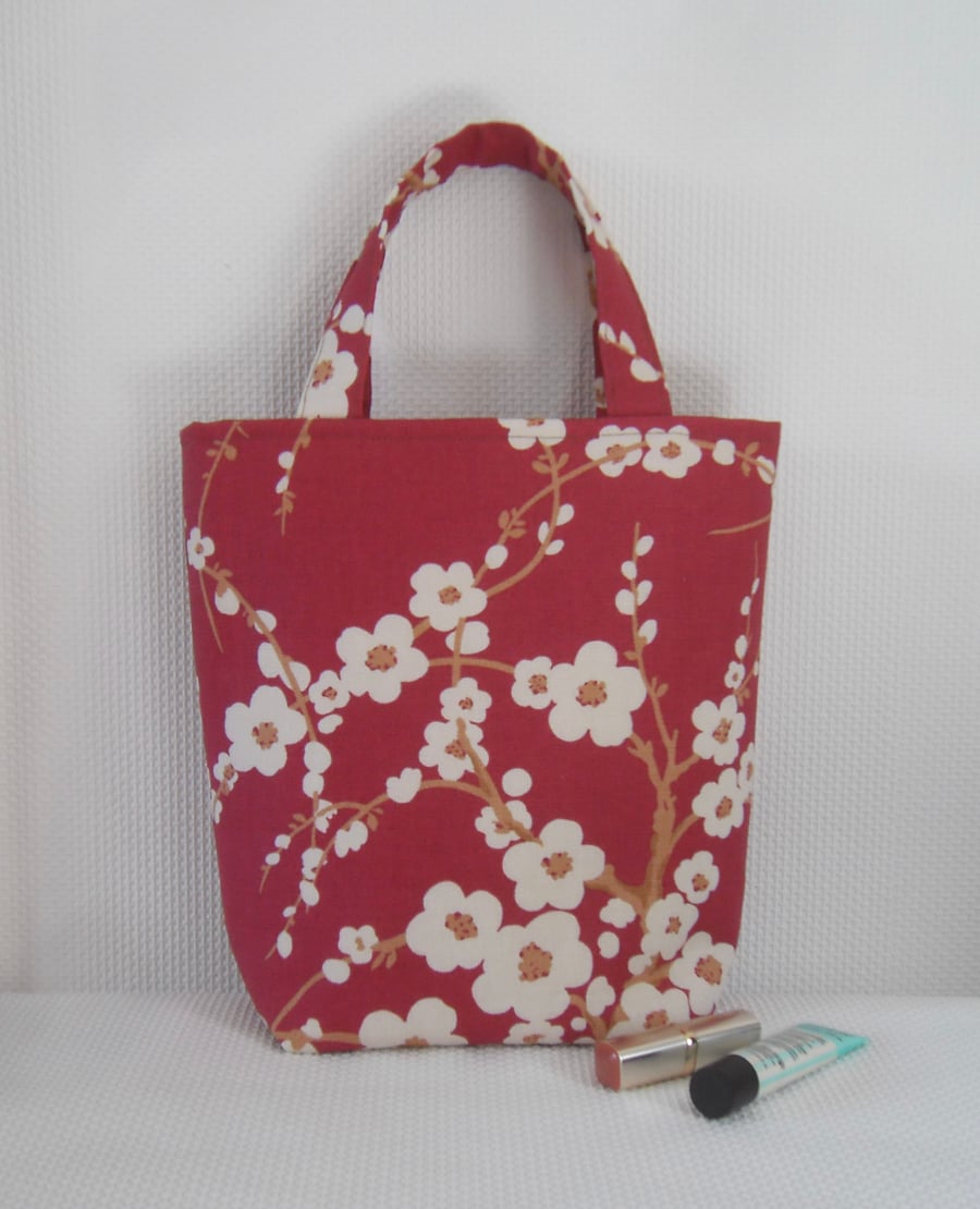 SOLD CLEARANCE Short handled tote bag in cranberry Laura Ashley fabric 