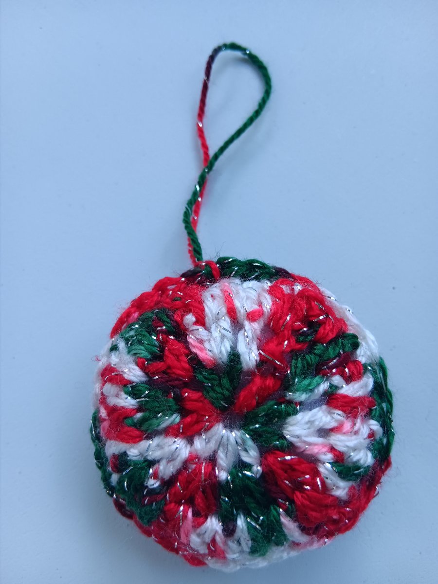 Crochet Christmas Bauble (Xmas Glitter) - festive decoration