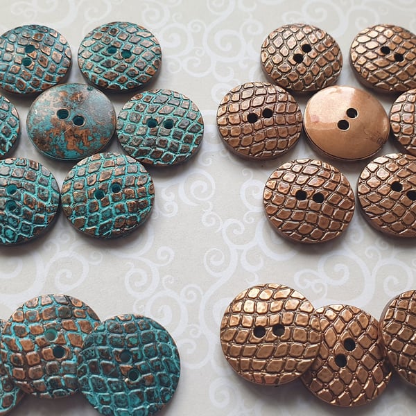 7 8" 22.4mm Italian 1980's vintage Snakeskin effect buttons in 2 Rare colours