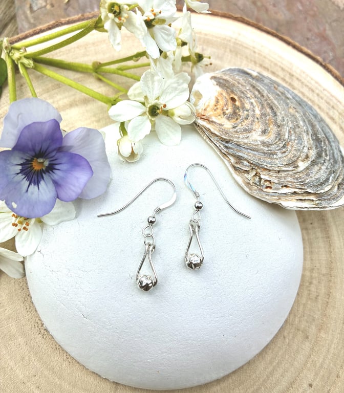 Tear-drop Shaped Hoop Earrings with Hammered Bead in Sterling Silver