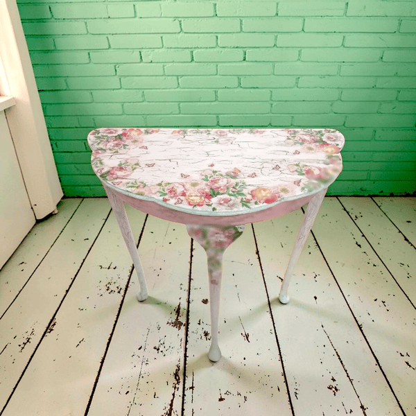 Floral Bouquet Table