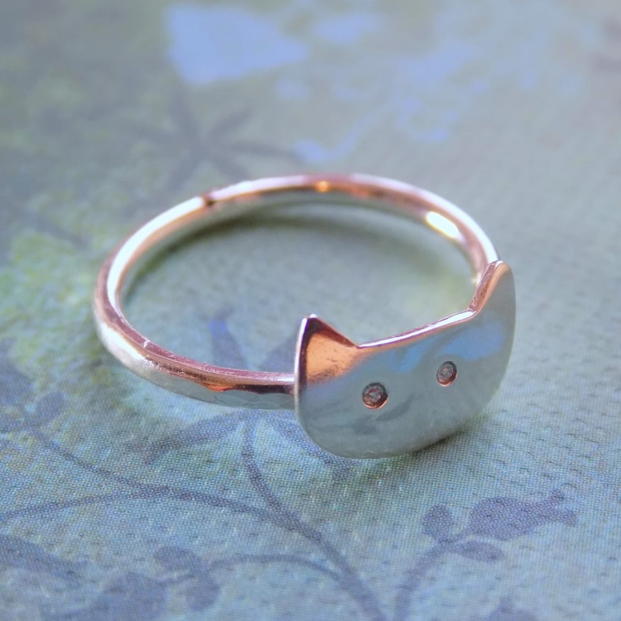 Sterling silver cat head 'pinky' ring