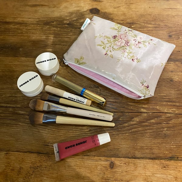Oil Cloth Bag (750)