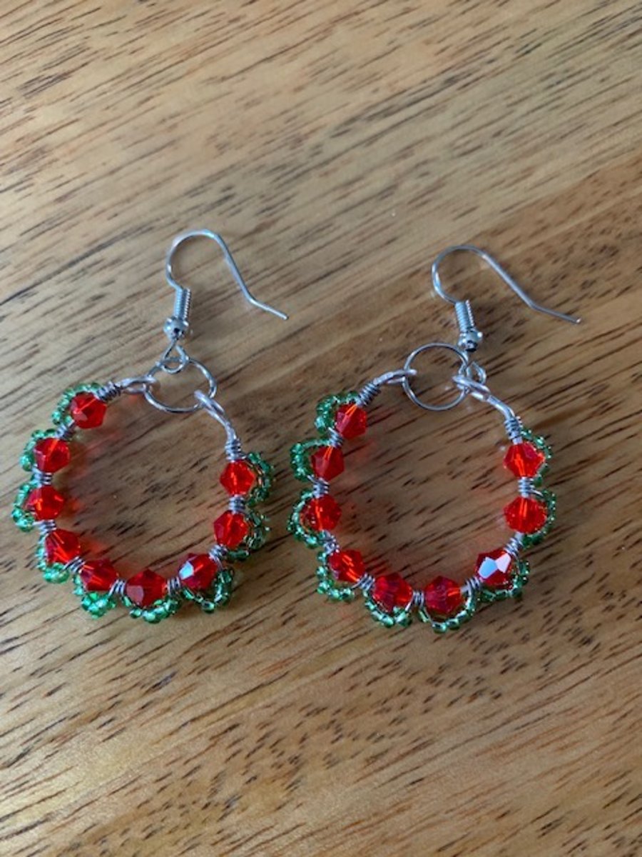 Green and Red Christmas Wreath Earrings 
