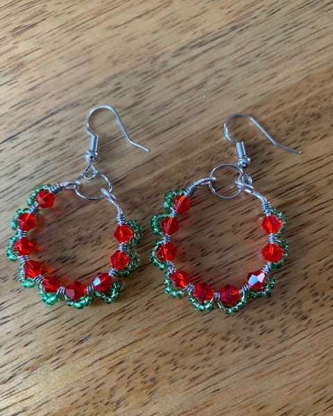 Green and Red Christmas Wreath Earrings 