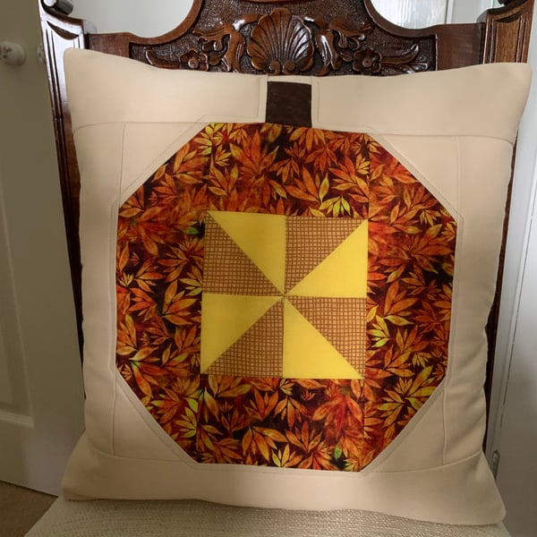 Pinwheel Pumpkin Cushion