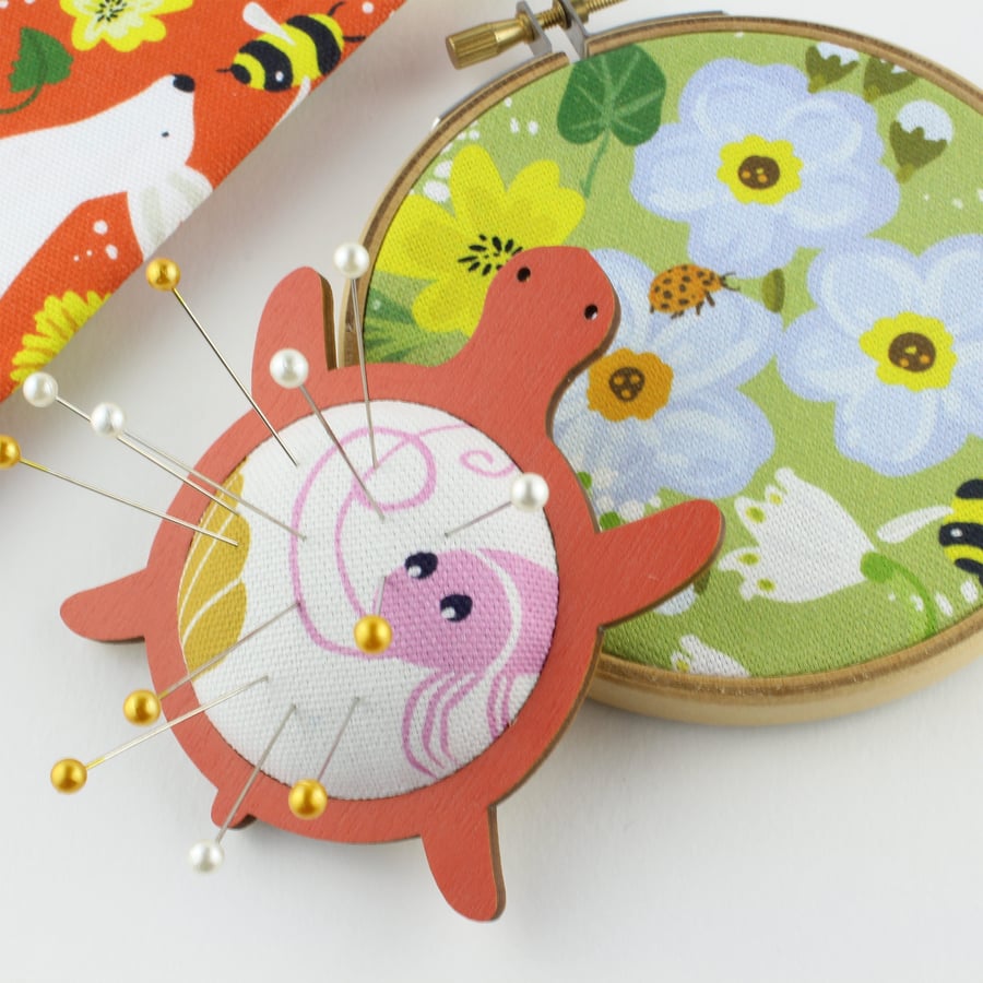 Magnetic Turtle Pin Cushion