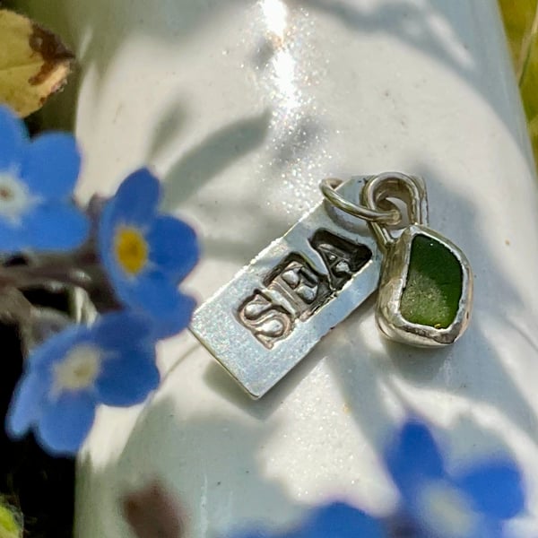 Vitamin Sea green seaglass silver pendant