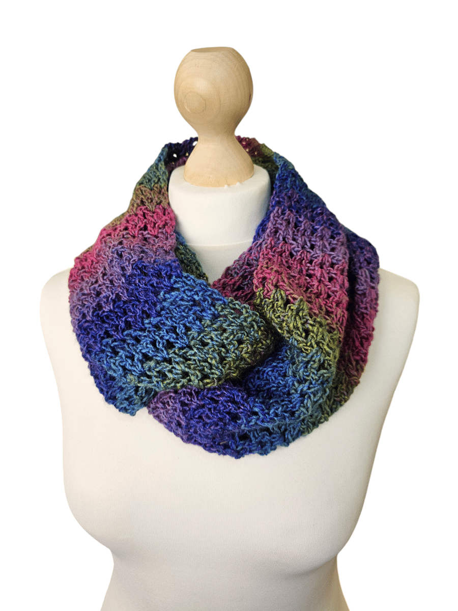 Crochet Infinity Scarf