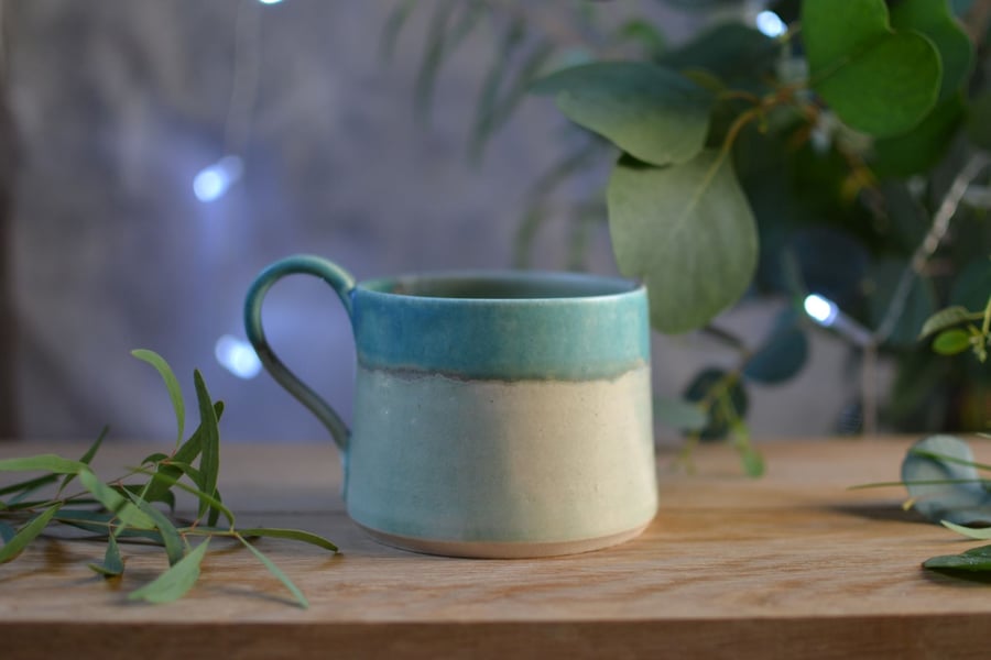 Horizon handmade ceramic cup - Glazed in green and turquoise