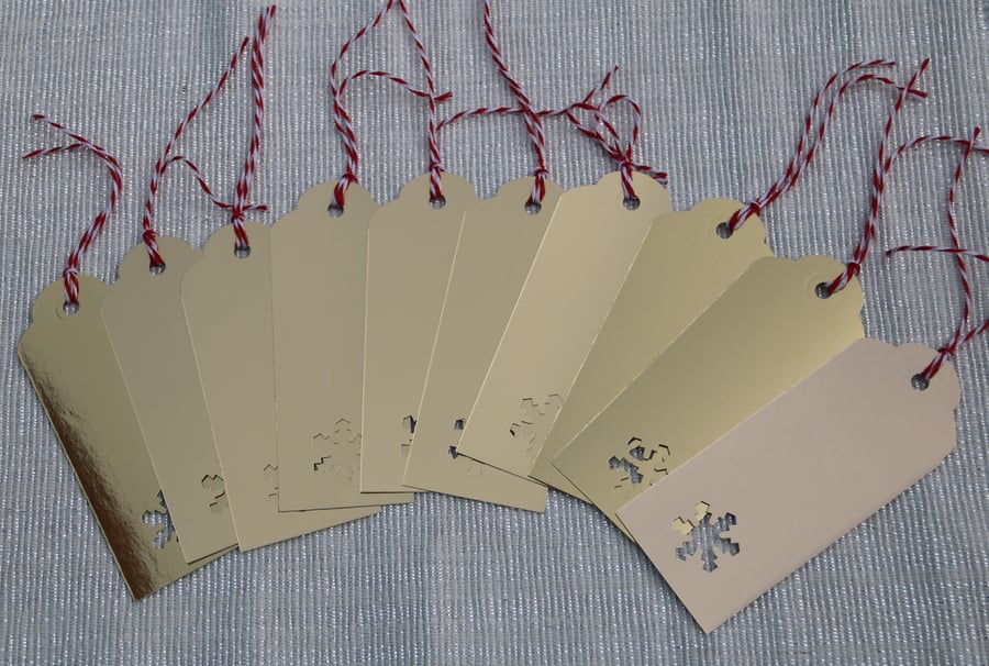 10 Christmas Gift tags, gold foiled card, Large snowflake aperture, bakers twine