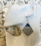 Geometric wood earrings - Image 2