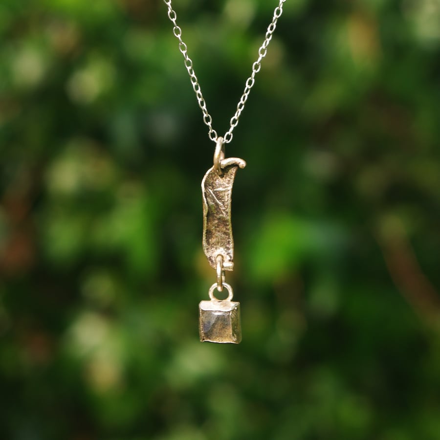 Textured Silver and Labradorite Necklace