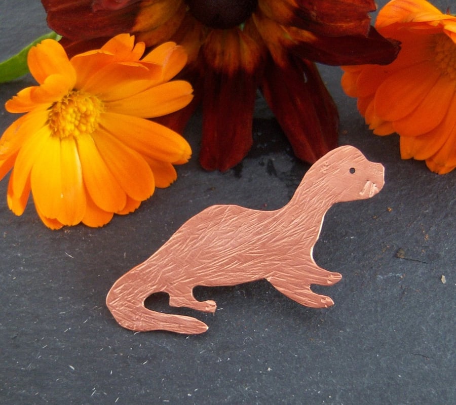 Otter brooch in copper with sterling silver fastener