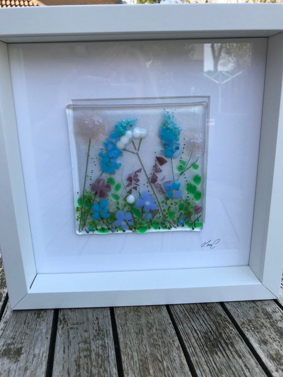 Fused glass flower picture