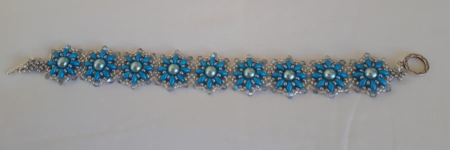 Blue Daisy Bracelet