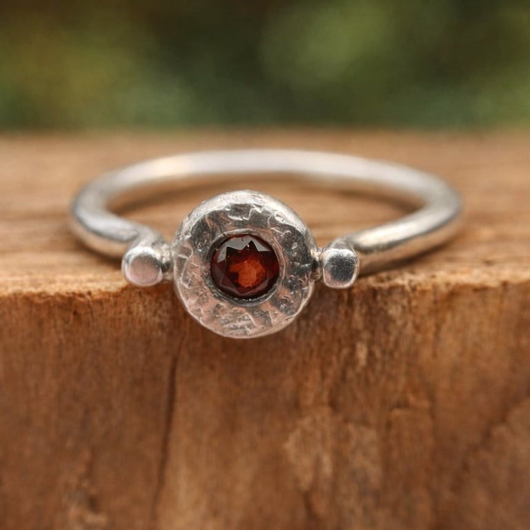 Sterling Silver Garnet ring - UK Size P