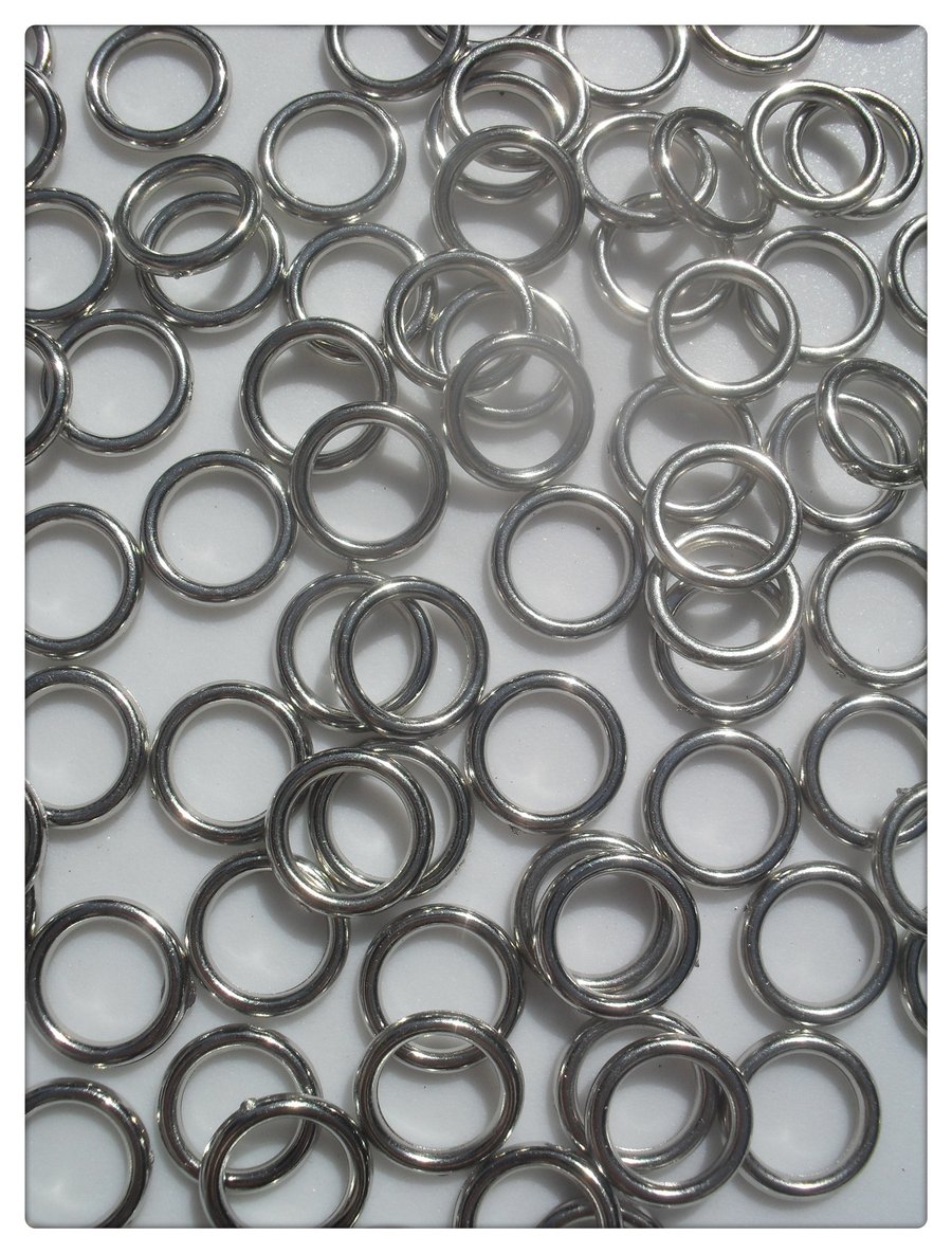 200 x CCB Acrylic Rings - 12mm - Silver Tone 