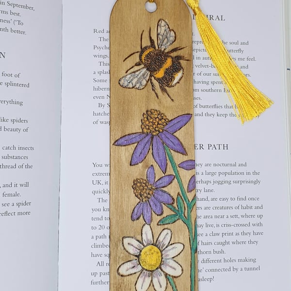 Pyrography bee and flowers wooden bookmark stocking filler gift for a bee lover 