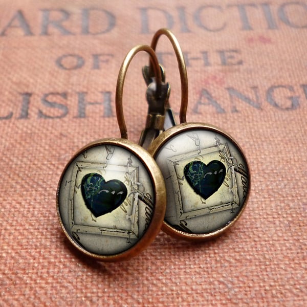 Black Heart No.1 Leverback Earrings (RR04)