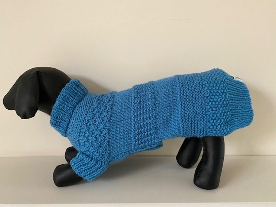 Dog Jumper - Ideal for an Italian Whippet or similar sized breed.