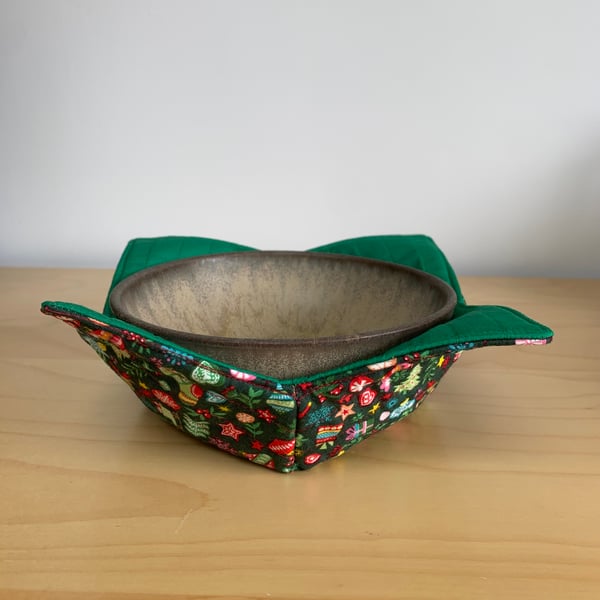 Christmas Fabric Quilted Reversible Bowl Cosy