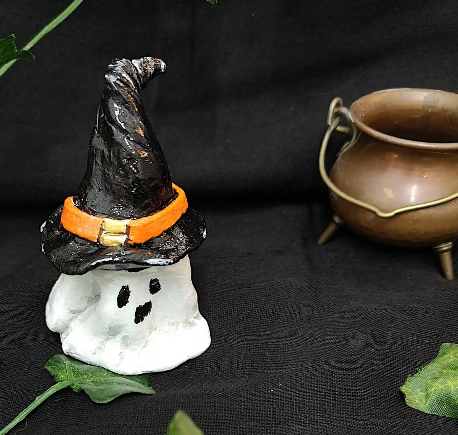 Witchy Ghosts Ornaments.