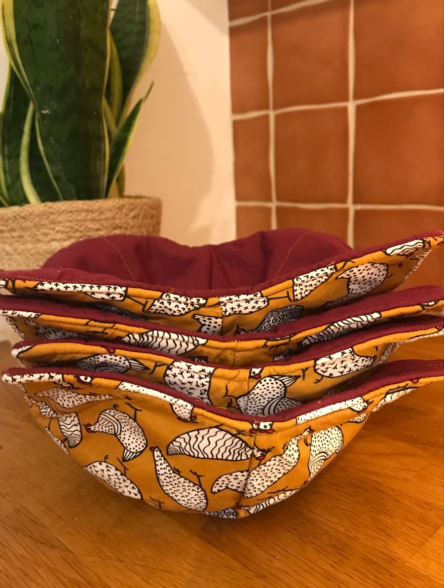 Bowl Cosies with Black and White Hens