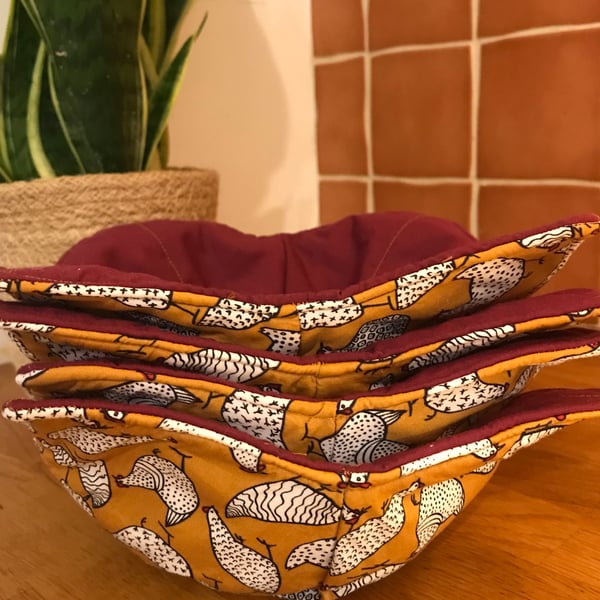 Bowl Cosies with Black and White Hens