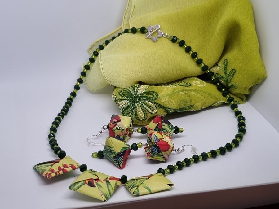 Paper necklace and earrings set, lime green and jungle design 