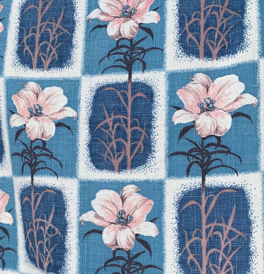 Lovely Retro Mid century Blue Pink Lily Floral 60s 50s Barkcloth Vintage Fabric