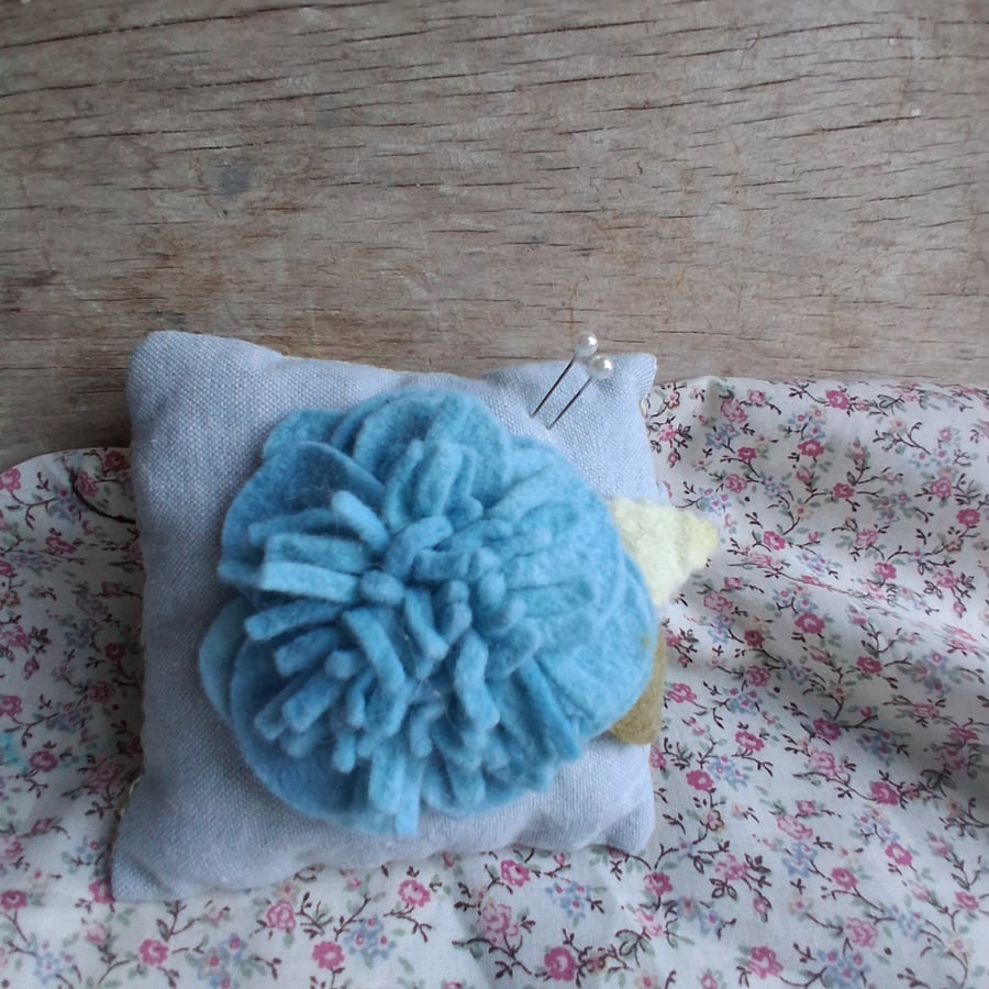 patchwork wrist pin cushion no 6