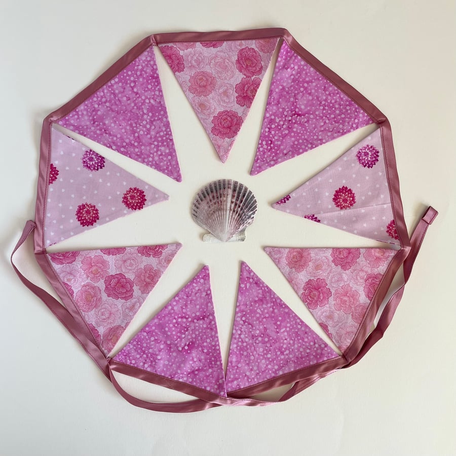 Pink flowers bunting - small -reversible 