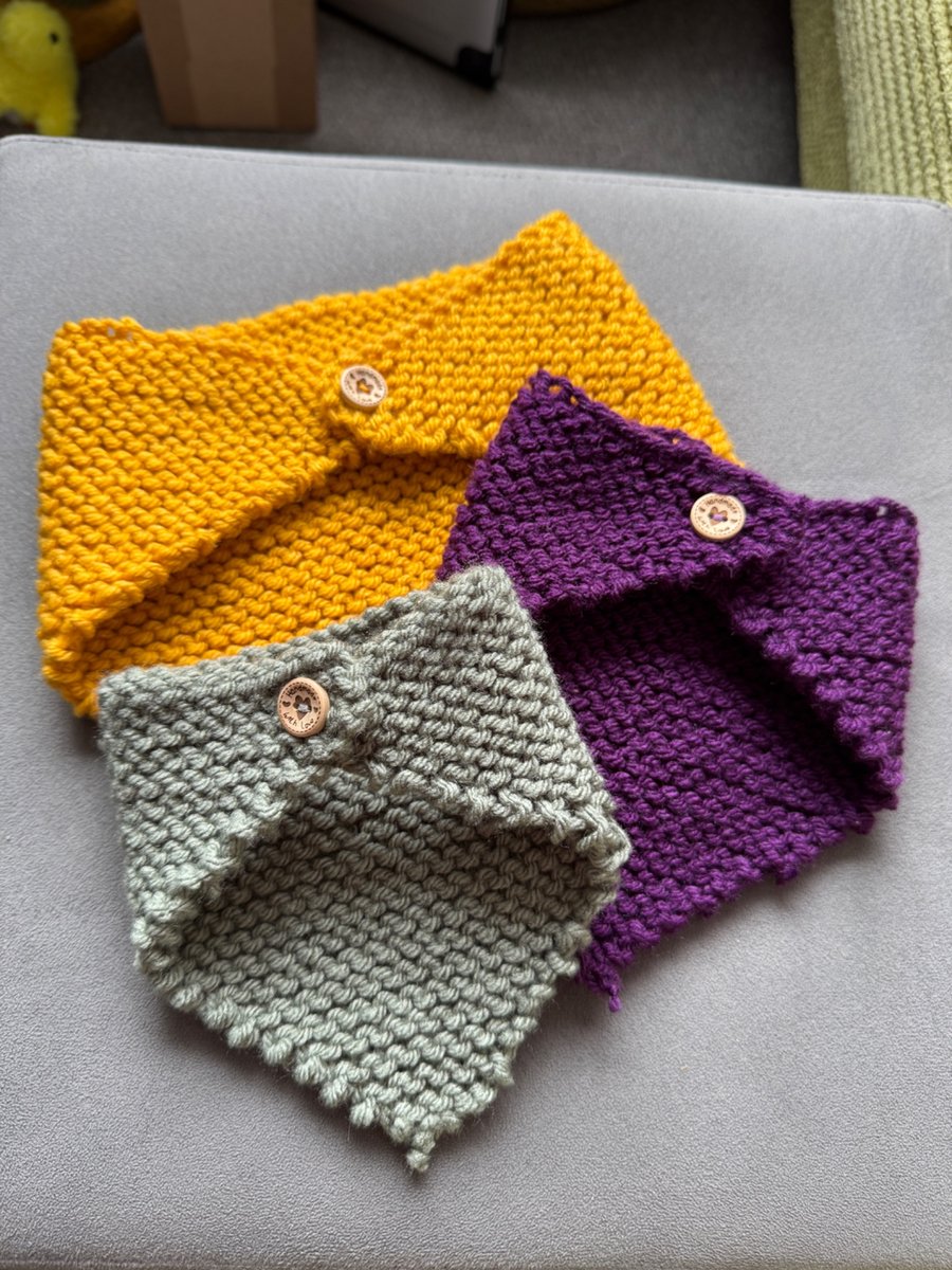 Hand Knit Cottagecore Dog Bandanas. Cosy Buttons & Country Charm
