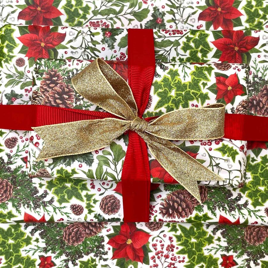 Under the Mistletoe Christmas Gift Wrap & Tags Set